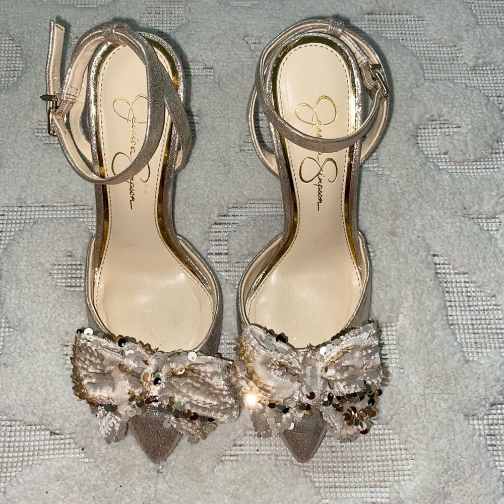 Jessica Simpson Gold Sequin Bow Pump